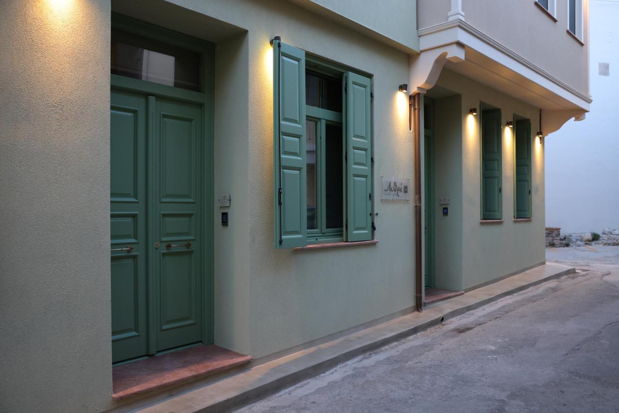 Lythri * Chios Town